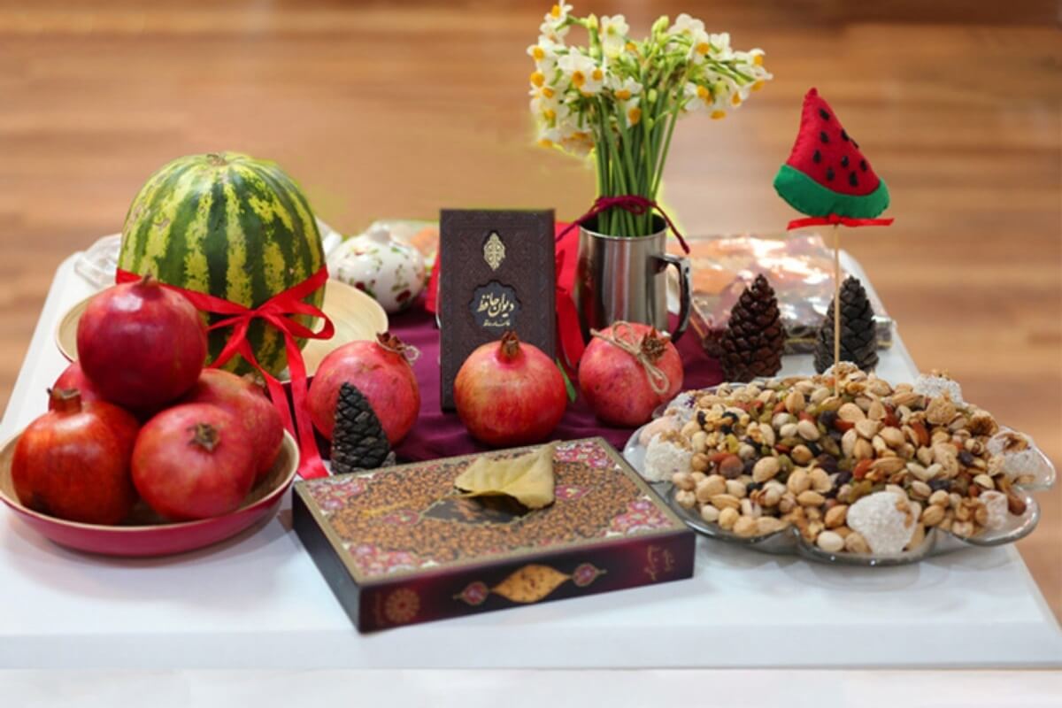 [تصویر:  yalda-night-table.jpg]