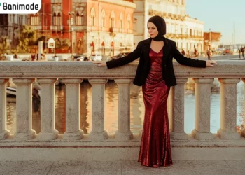 پیراهن مجسی رنگ قرمز با شاین براق مدل ماهی