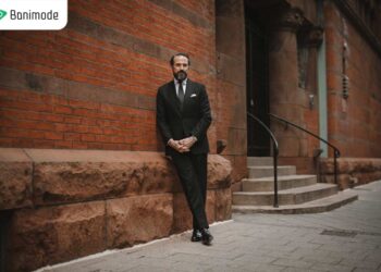 ست کردن کت و شلوار مشکی مردانه با انواع پیراهن