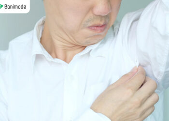 بوی عرق لباس